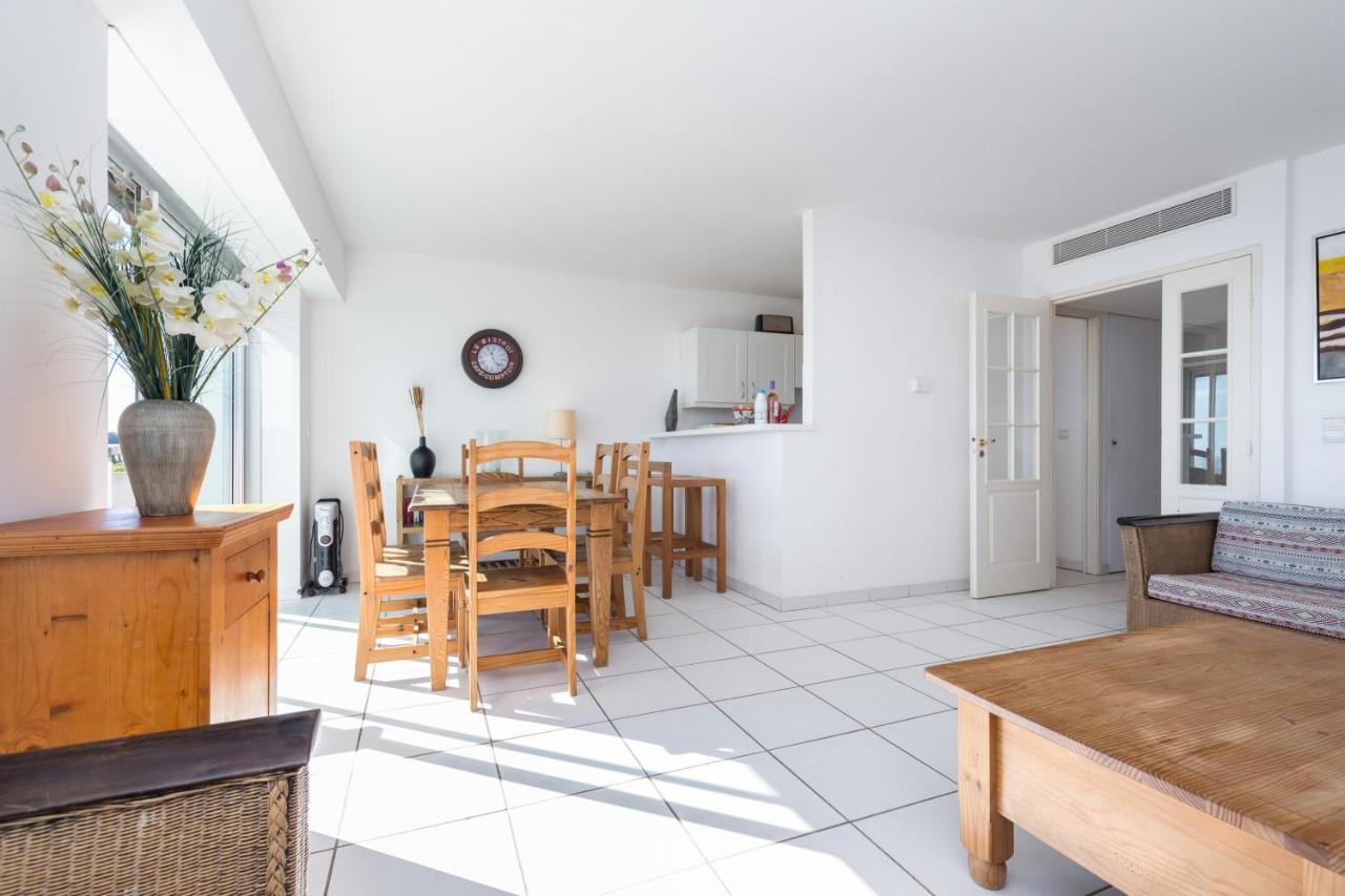 Bright Two Bedroomed Apartment On The Beach In Cannes With Huge Terrace With Fabulous Sea Views - 2001 Екстер'єр фото
